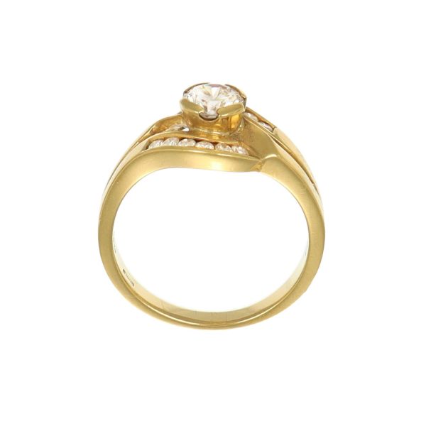 Anello oro giallo solitario con diamanti damiani