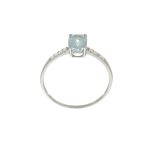 Anello oro bianco con acquamarina e diamanti