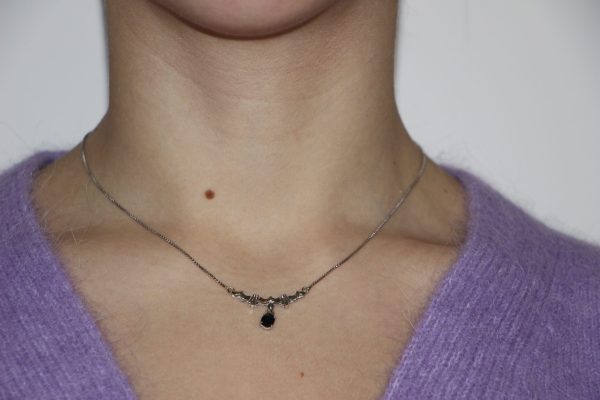 Collana oro bianco con zaffiro blu